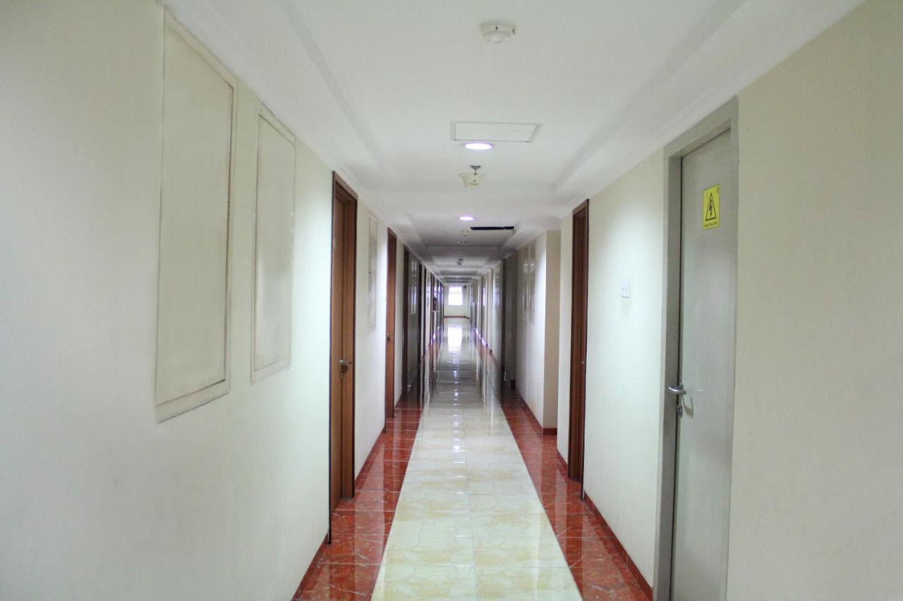 Oyo 266 Margonda Residence 5 Depok Eksteriør bilde